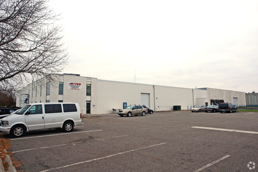 7870 215th St W, Lakeville, MN à louer - Photo du bâtiment - Image 3 de 9