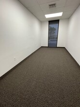 2700-2750 N 29th Ave, Hollywood, FL for lease Interior Photo- Image 2 of 5
