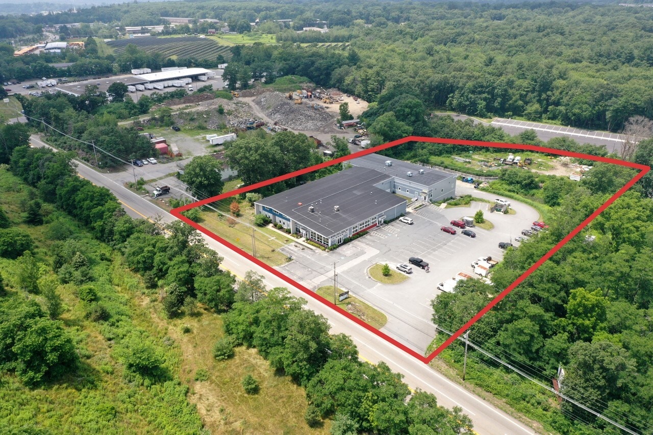 697 Hartford Tpke, Shrewsbury, MA for lease Primary Photo- Image 1 of 8