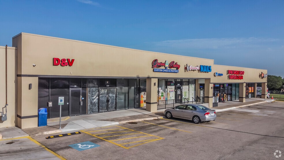 18613 Marsh Ln, Dallas, TX for sale - Building Photo - Image 2 of 4