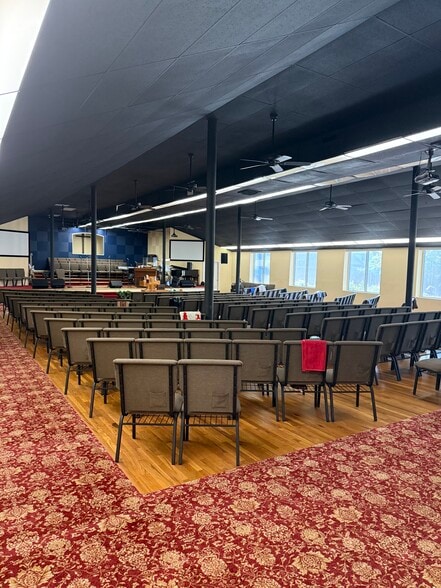 1500 Circle Park Blvd, Fort Worth, TX for sale - Building Photo - Image 2 of 12