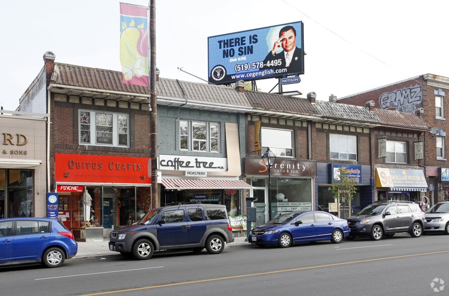 2406-2414 Bloor St W, Toronto, ON à louer - Photo du bâtiment - Image 2 de 4
