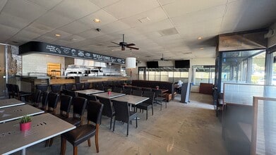 5910-6030 Santo Rd, San Diego, CA à louer Photo intérieure- Image 2 de 5