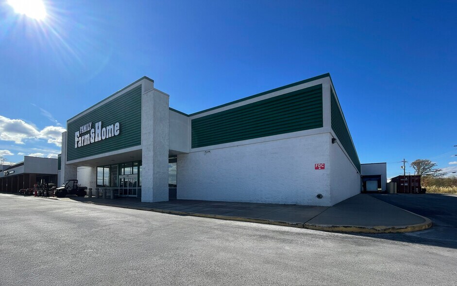 1050-1080 S Main St, Bowling Green, OH à louer - Photo du bâtiment - Image 1 de 6