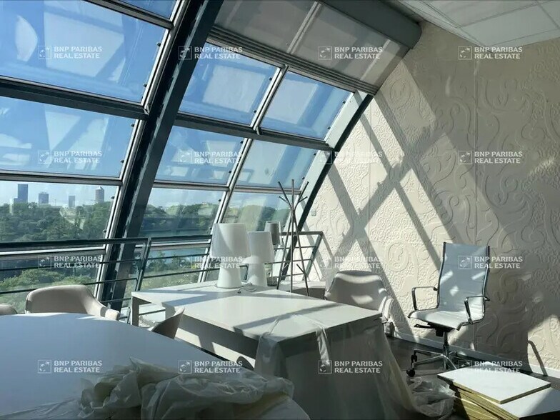 Bureau dans Lyon à vendre - Photo du bâtiment - Image 3 de 19