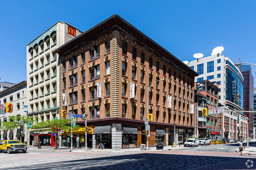 207 Queen St, Ottawa, ON à louer - Photo du bâtiment - Image 1 de 5