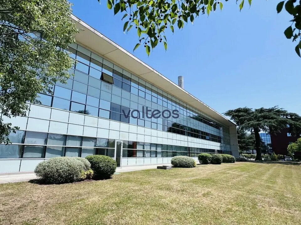 10 Rue Claude-Marie Perroud, Toulouse for lease Building Photo- Image 1 of 19