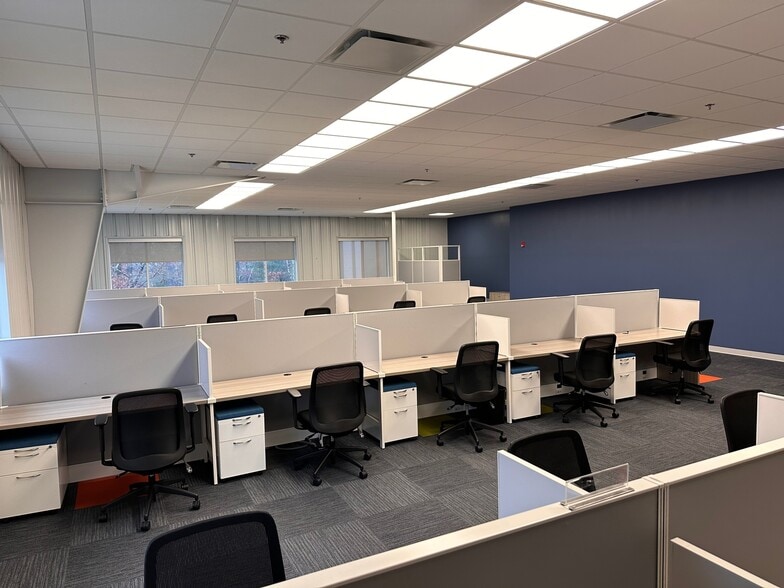 7 Technology Park Dr, Bourne, MA à louer - Photo intérieure - Image 3 de 17