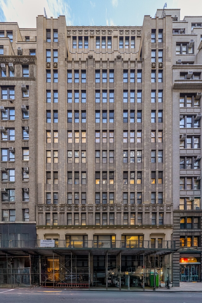 Plus de détails pour 256 W 38th St, New York, NY - Bureau à louer