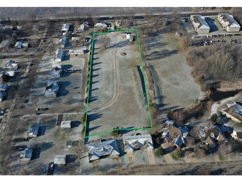 611 18th St SW, Willmar, MN à vendre - Photo du bâtiment - Image 2 de 5