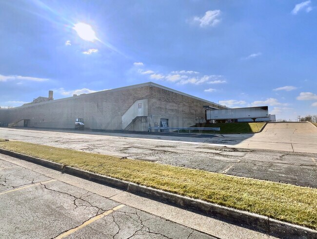 Plus de détails pour 4550 Darrow Rd, Stow, OH - Industriel à louer