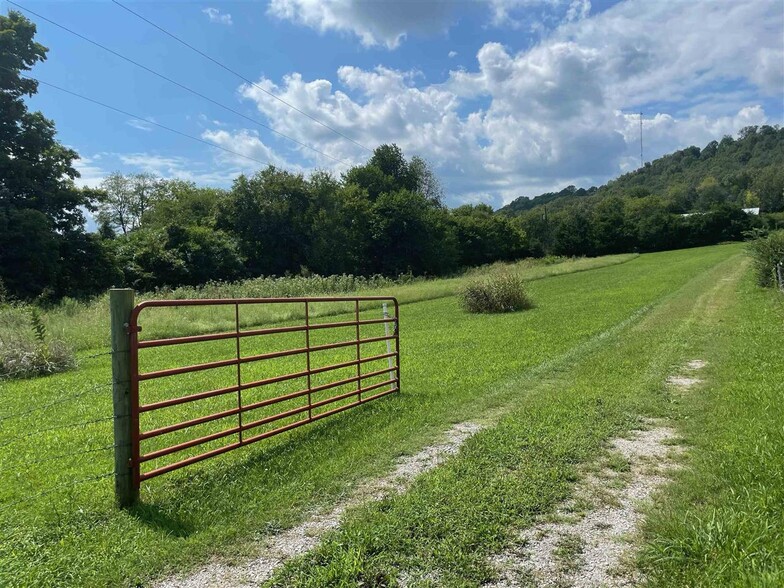 391 Old Dixie Hwy, Horse Cave, KY à louer - Photo principale - Image 3 de 3