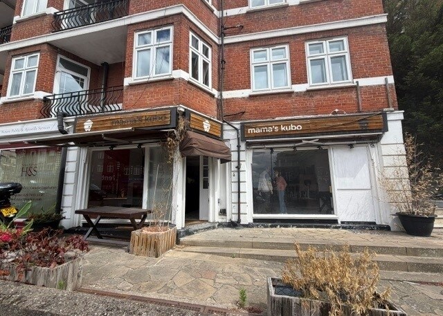 250 Finchley Rd, Londres à vendre - Photo du bâtiment - Image 2 de 5