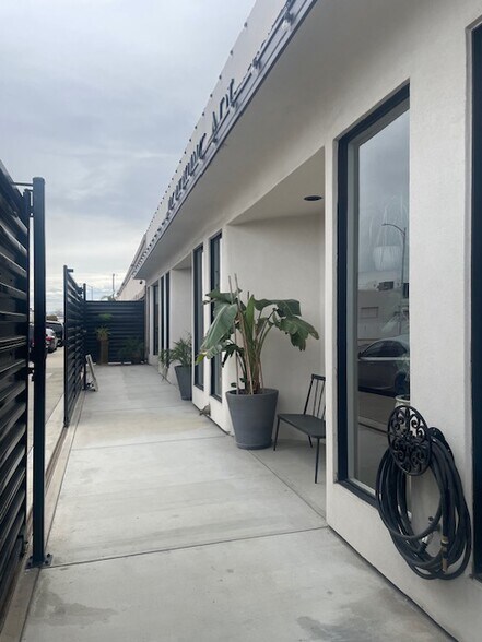 407-413 E 19th St, Bakersfield, CA à vendre - Photo du bâtiment - Image 3 de 36