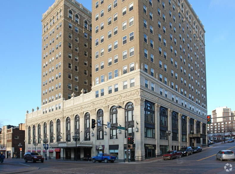 231 E Superior St, Duluth, MN for lease - Building Photo - Image 1 of 7