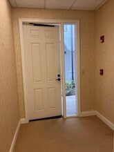11450 SE Dixie Hwy, Hobe Sound, FL for lease Interior Photo- Image 2 of 5