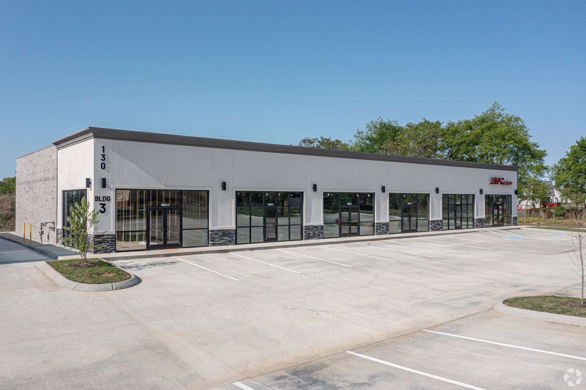 130 Alfredo Dr, Clarksville, TN for lease Building Photo- Image 1 of 5