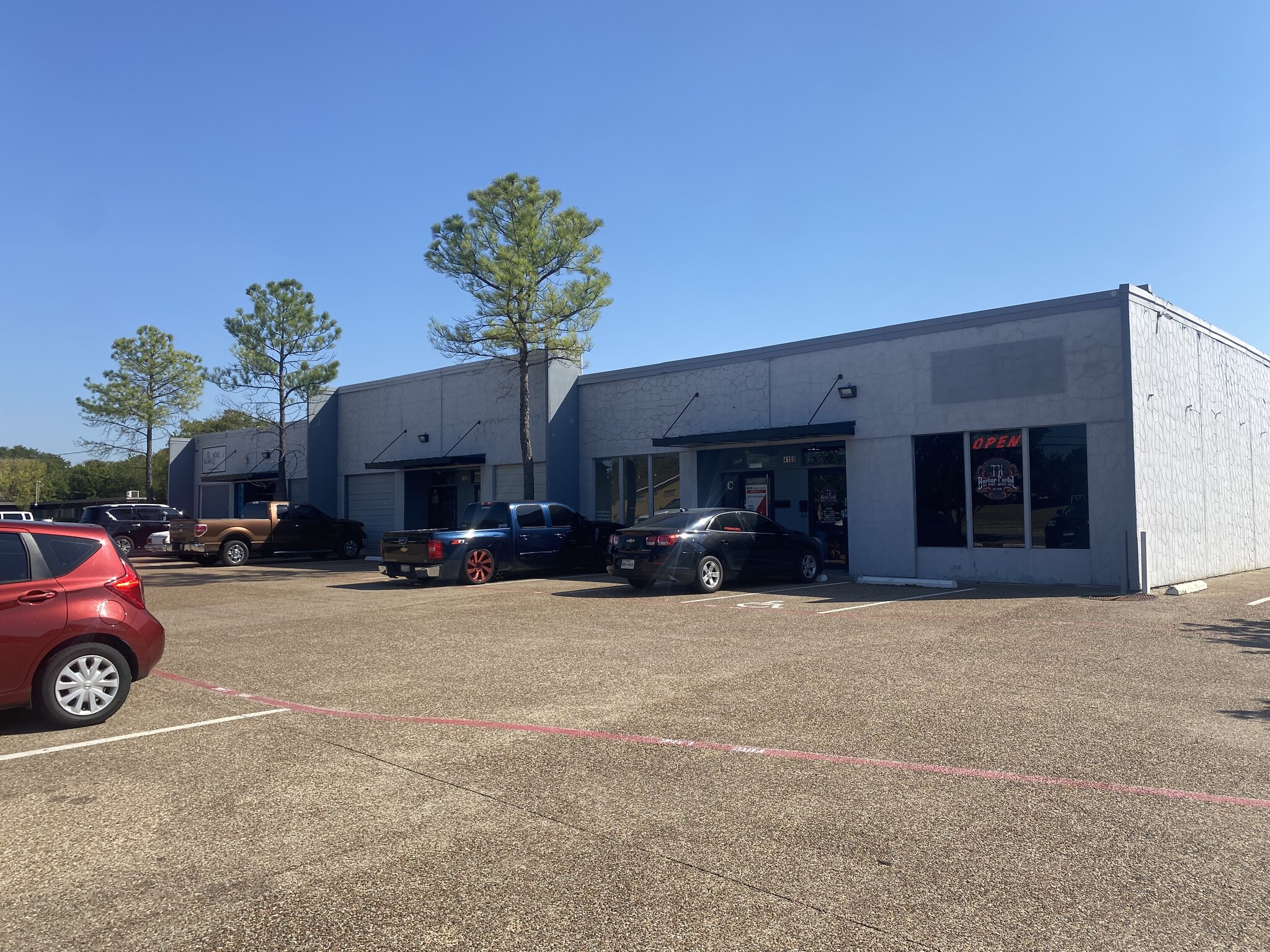 4100 Haltom Rd, Haltom City, TX for lease Building Photo- Image 1 of 6