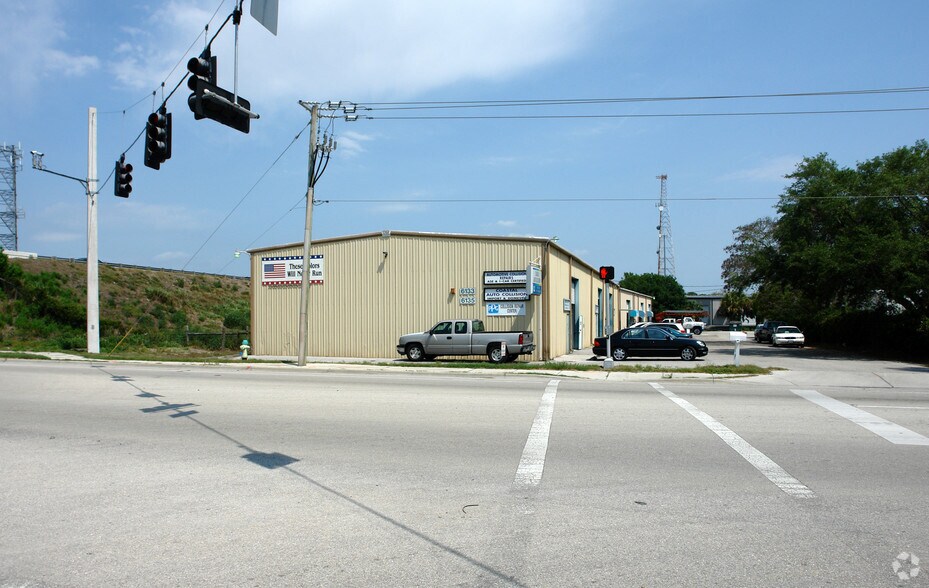 6133 Palmer Blvd, Sarasota, FL for sale - Building Photo - Image 2 of 4