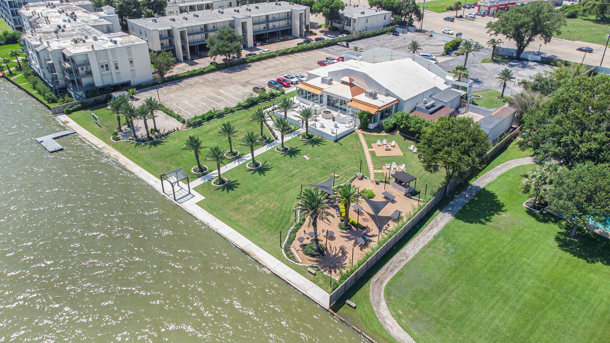 3901 Nasa Pky, El Lago, TX à vendre Photo principale- Image 1 de 25