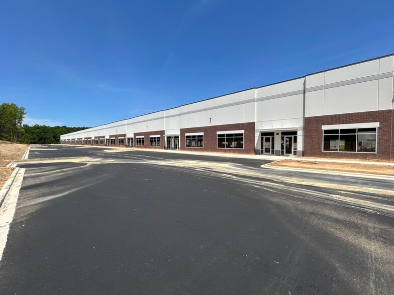 1485 Goodwin Rd, Apex, NC for lease - Building Photo - Image 1 of 13