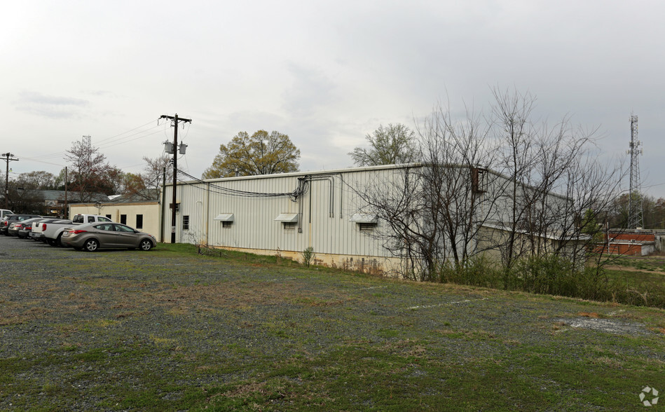 537 Scholtz Rd, Charlotte, NC for lease - Building Photo - Image 3 of 5