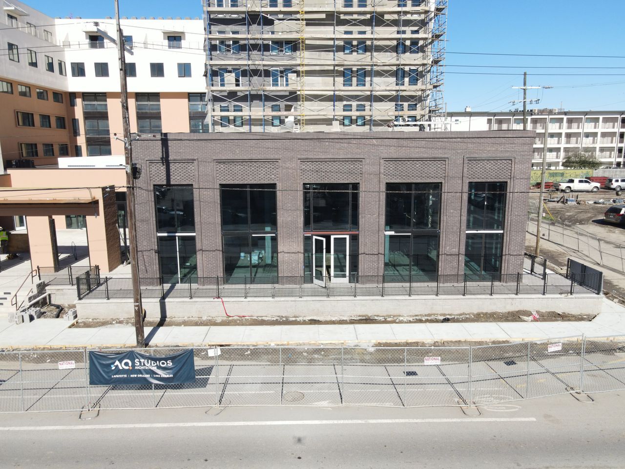 609 Jackson Ave, New Orleans, LA à louer Photo du bâtiment- Image 1 de 12