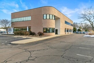 Plus de détails pour 556 Washington Ave, North Haven, CT - Bureau à vendre