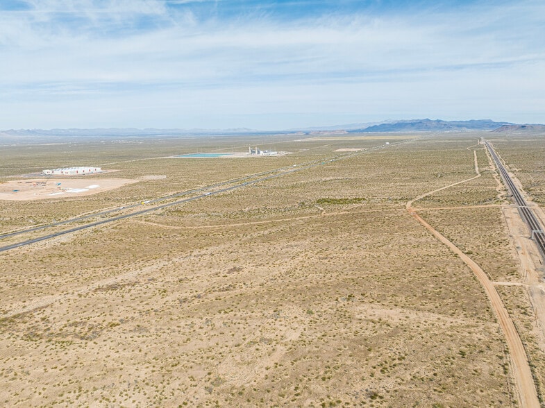 000 Railroad Frontage rd, Golden Valley, AZ for sale - Aerial - Image 3 of 5