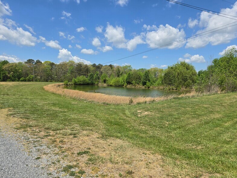 13 Evergreen Cir, Dunlap, TN à vendre - Photo du bâtiment - Image 2 de 26
