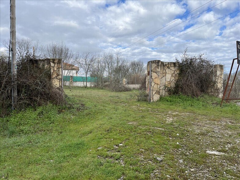 Camino de Umbrias Urb Prado Concejo, 14, Navaluenga, Ávila for sale - Primary Photo - Image 3 of 31