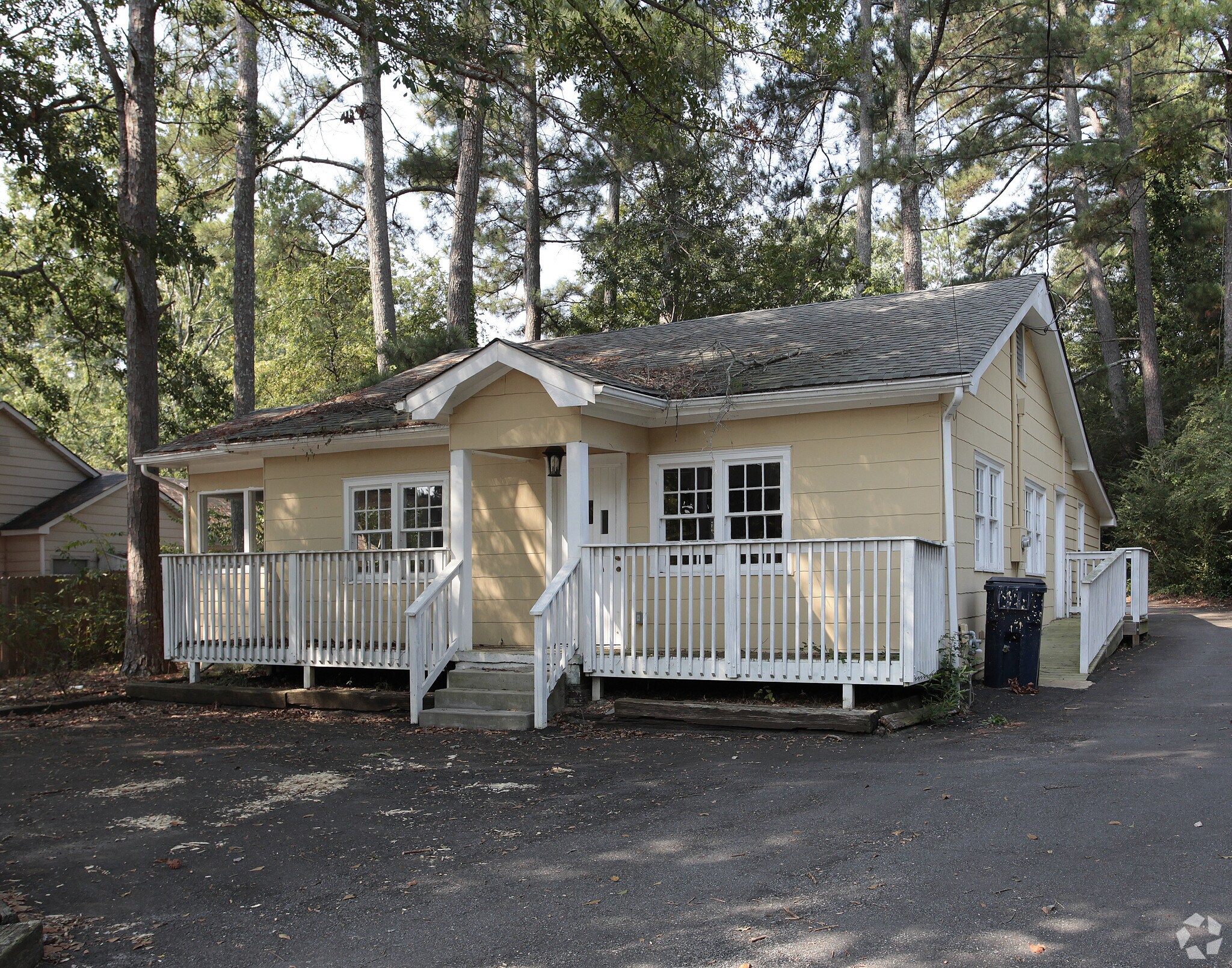 328 N Main St, Alpharetta, GA à vendre Photo principale- Image 1 de 6