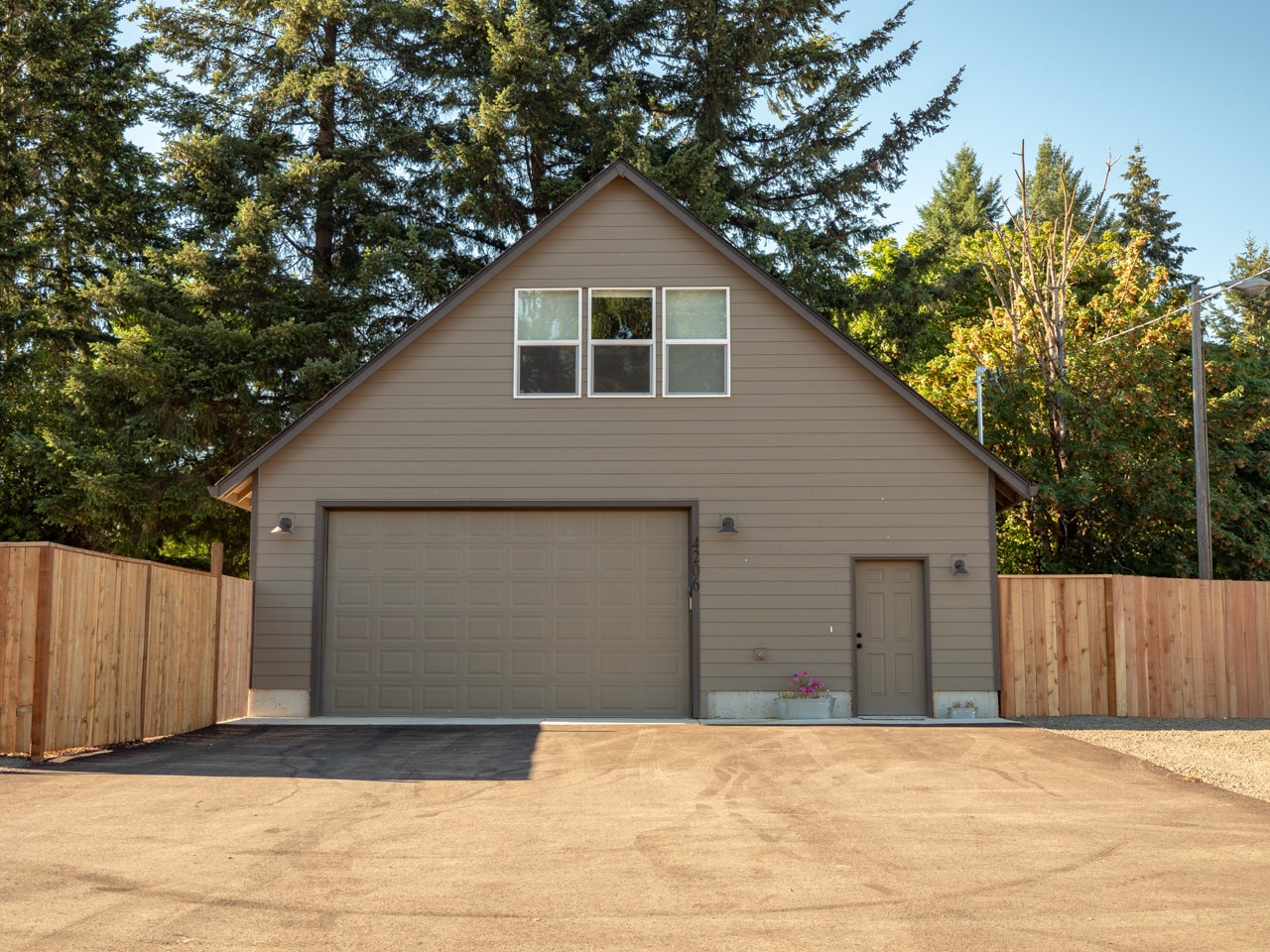 4206 Main St, Sweet Home, OR for sale Primary Photo- Image 1 of 17