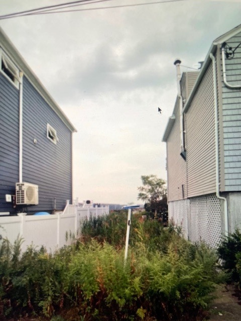 308 E 8th Rd, Far Rockaway, NY for sale Primary Photo- Image 1 of 2