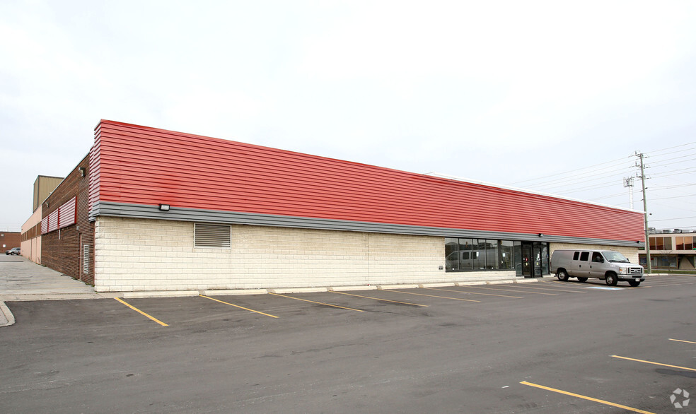 1250 Steeles Ave E, Brampton, ON for lease - Primary Photo - Image 1 of 2