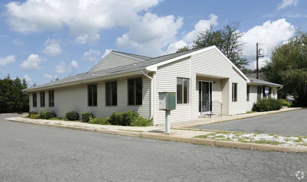3560 Quakerbridge Rd, Hamilton, NJ for sale - Primary Photo - Image 1 of 6