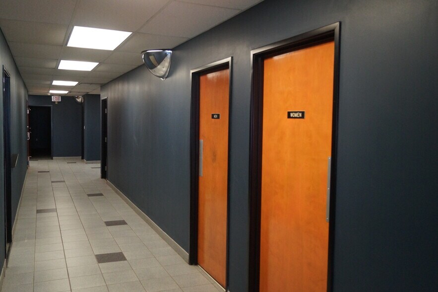 1886 Gordon Hwy, Augusta, GA à louer - Photo du bâtiment - Image 3 de 22