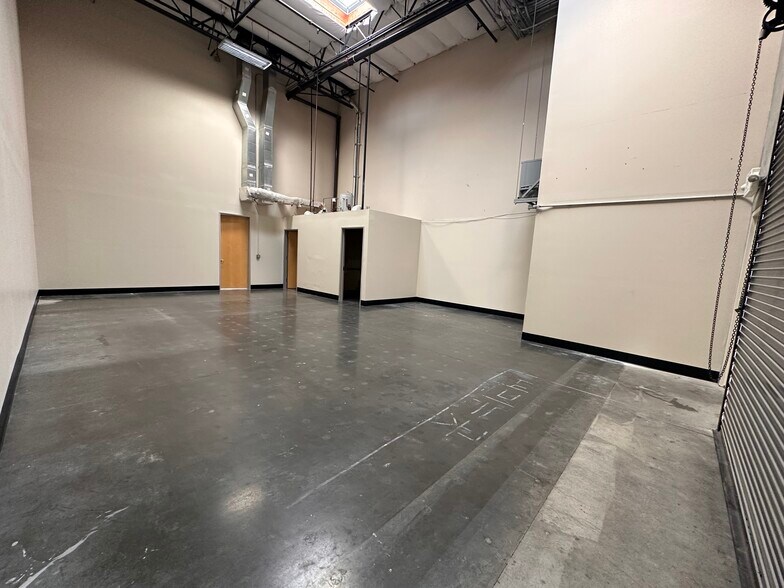 425 Boulder Ct, Pleasanton, CA à vendre - Photo du bâtiment - Image 2 de 8