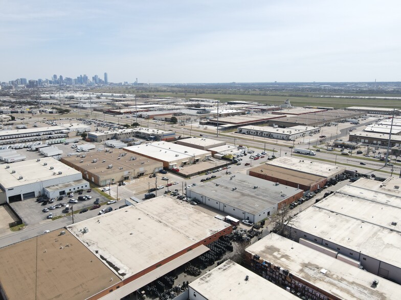 5025-5035 Sharp St, Dallas, TX for lease - Building Photo - Image 2 of 10