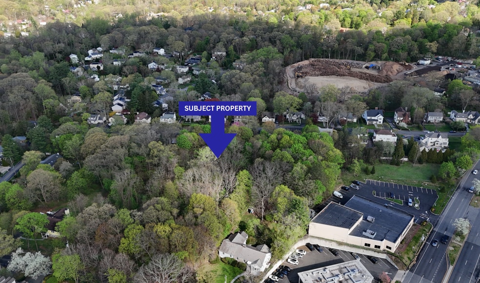 2 ACRE RESIDENTIAL DEVELOPMENT LOT portfolio of 2 properties for sale on LoopNet.ca - Aerial - Image 2 of 5