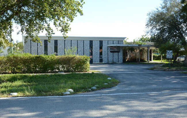 More details for 13201-13207 NE 16th Ave, North Miami, FL - Office for Lease