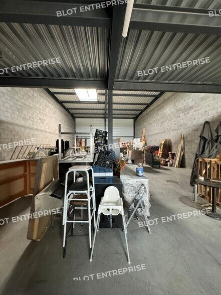 Industrial in Cesson-Sévigné for lease - Interior Photo - Image 2 of 8