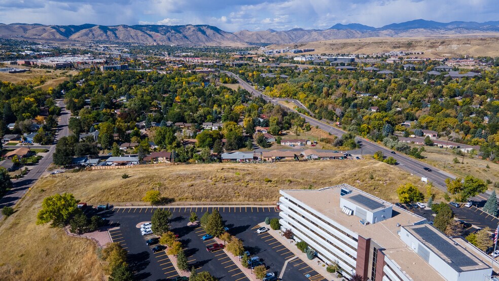 12700 W Colfax Ave, Lakewood, CO à vendre - Photo du bâtiment - Image 3 de 7