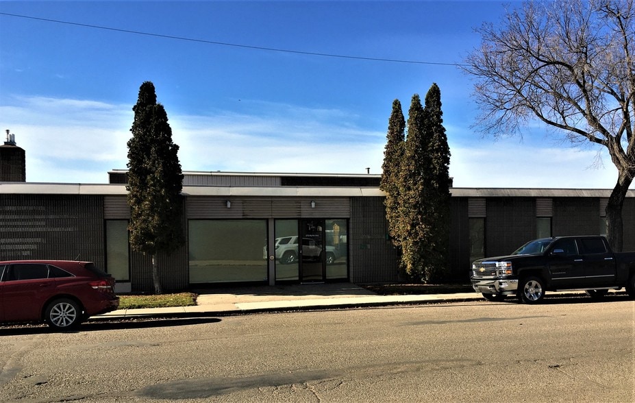 276 Myrtle Ave, Yorkton, SK for sale - Primary Photo - Image 1 of 1