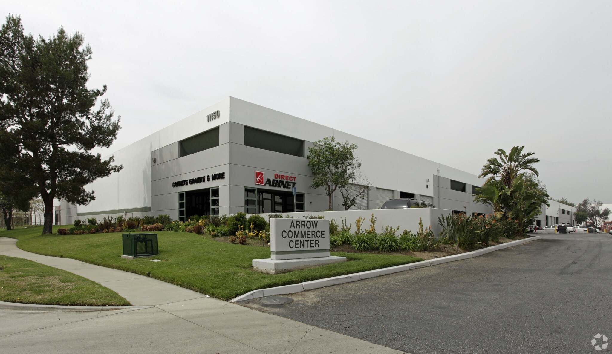 11150 Arrow Route, Rancho Cucamonga, CA à louer Photo principale- Image 1 de 8