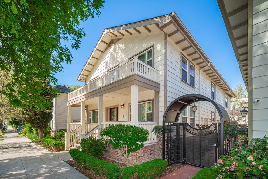 1317-1321 G St, Sacramento, CA à vendre - Photo du bâtiment - Image 1 de 28