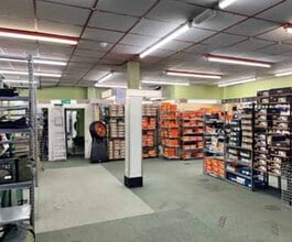 15-17 Market St, Eastleigh à louer Photo intérieure- Image 2 de 2