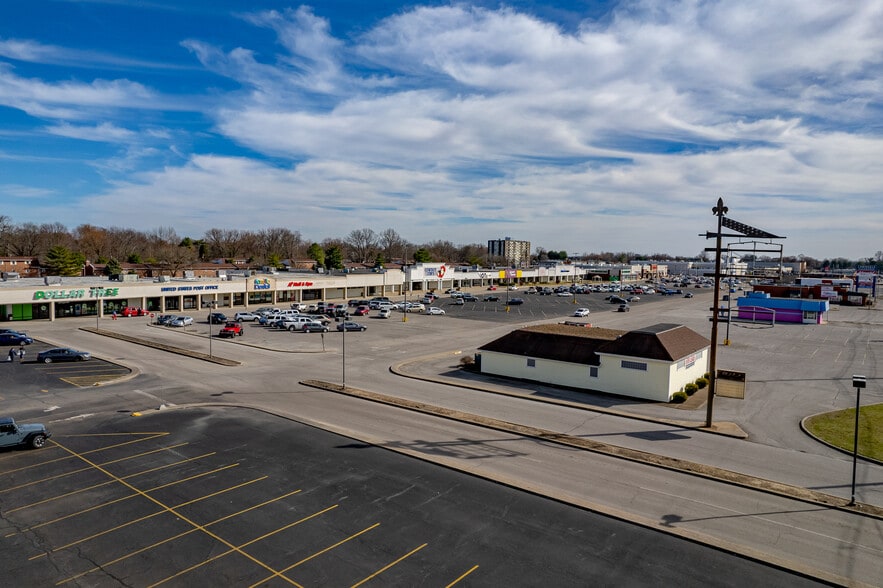 730 S Green River Rd, Evansville, IN for lease - Building Photo - Image 2 of 6