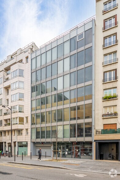 247 Rue De Bercy, Paris à louer - Photo du bâtiment - Image 3 de 3