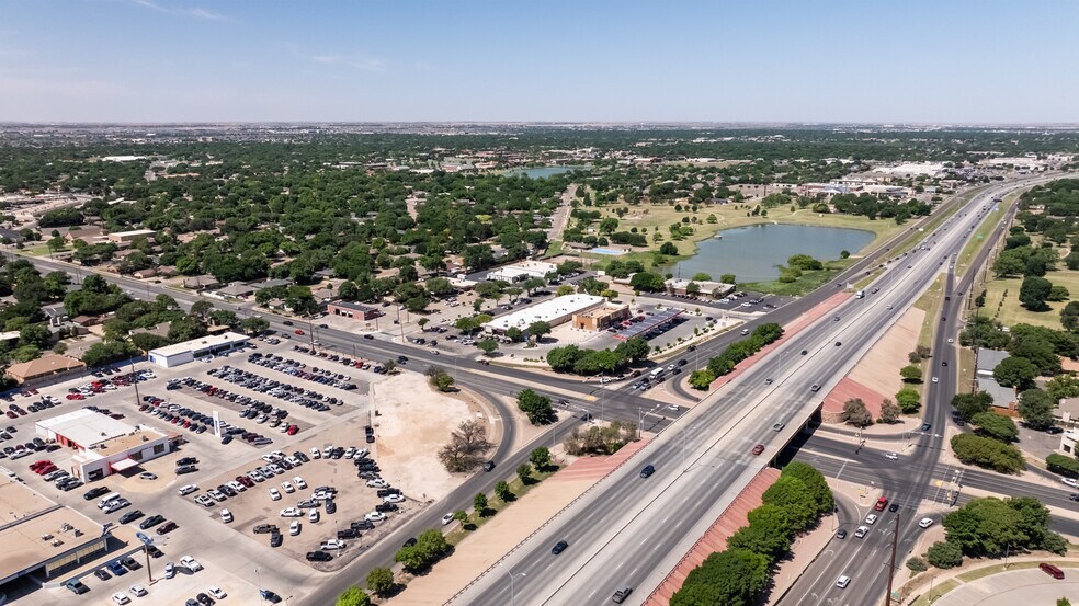 3402 73rd St, Lubbock, TX à louer - Photo du bâtiment - Image 1 de 3
